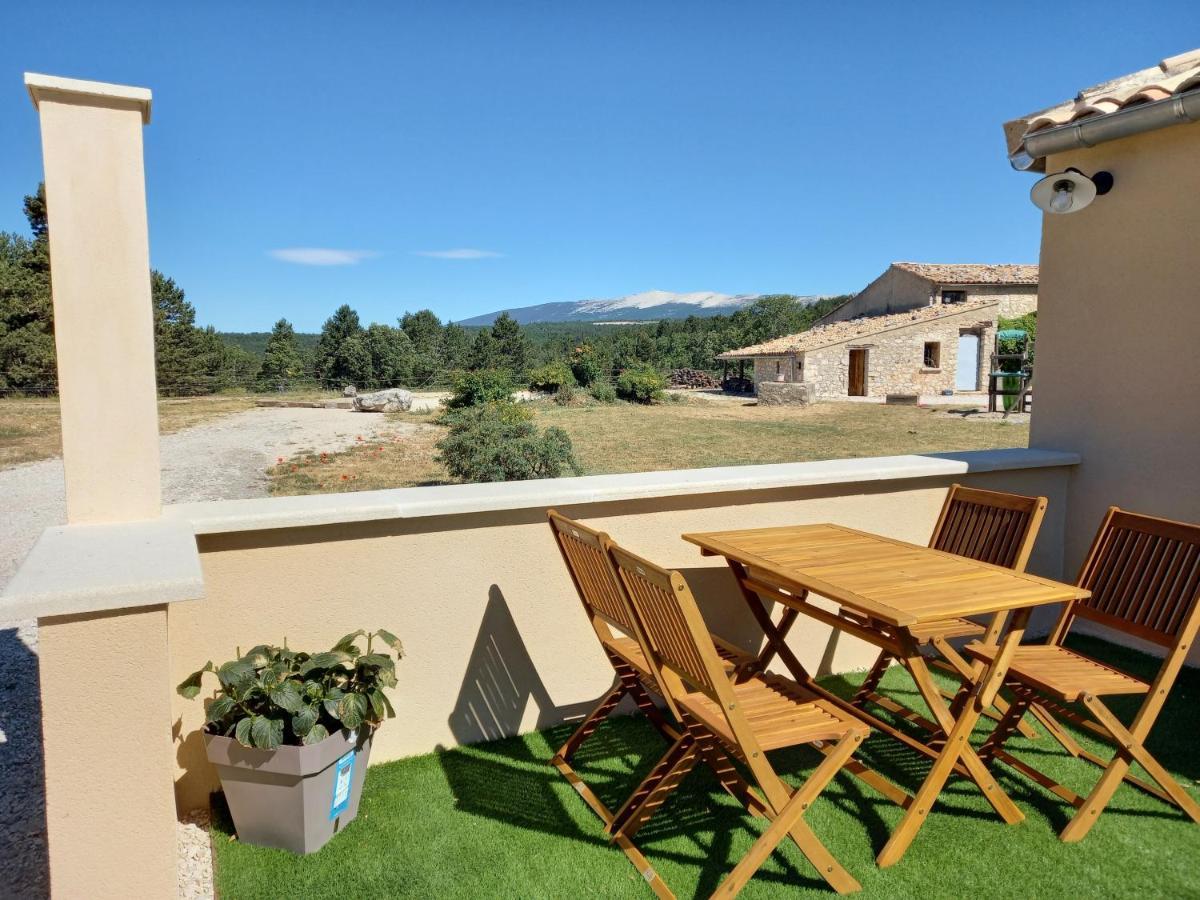 A Ventoux Yourte Monieux Exterior photo